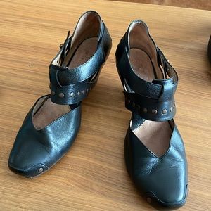 Fluevog Shoes Size 10 (ladies)